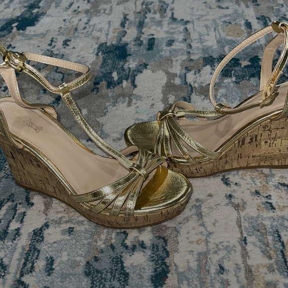 Jessica simpson gold wedges - Picture 2 of 4